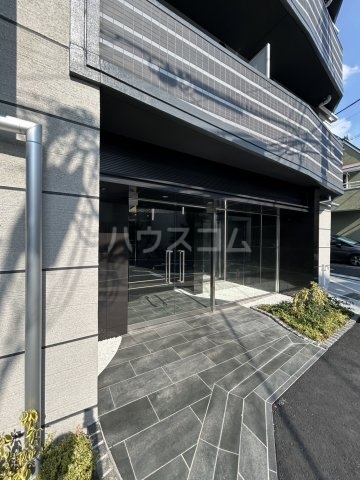 22/30 エントランス