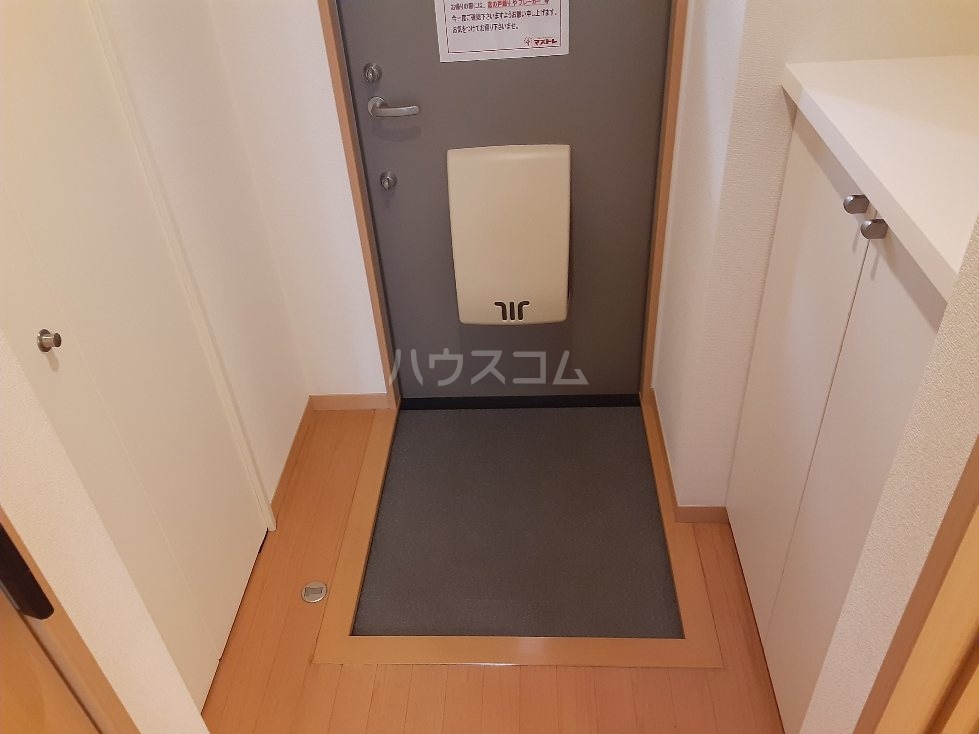 13/30 玄関