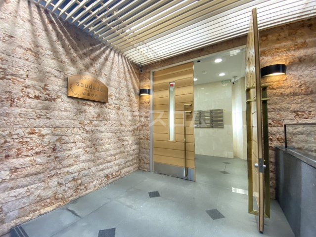 24/29 エントランス