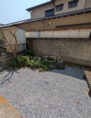 2/3 エントランス