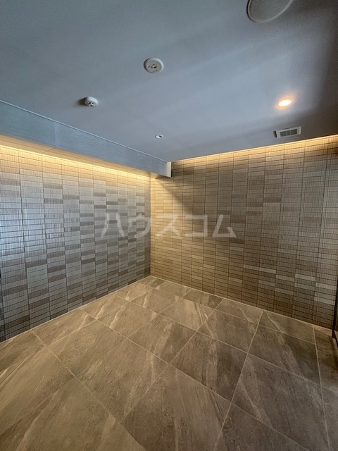 22/30 エントランス