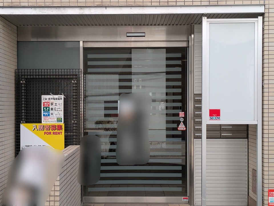 29/30 エントランス