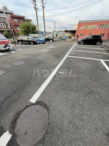 17/25 駐車場