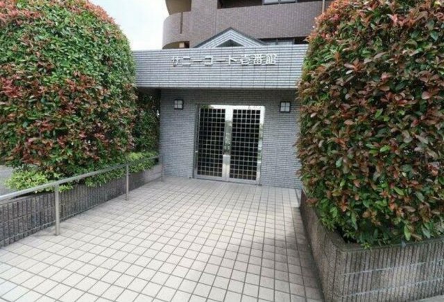 15/18 エントランス