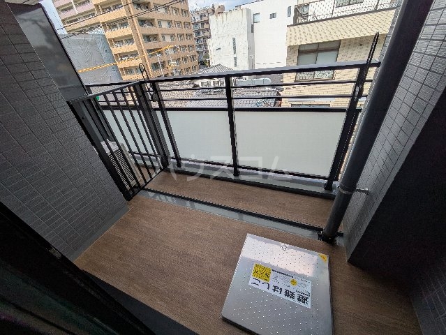 23/30 バルコニー