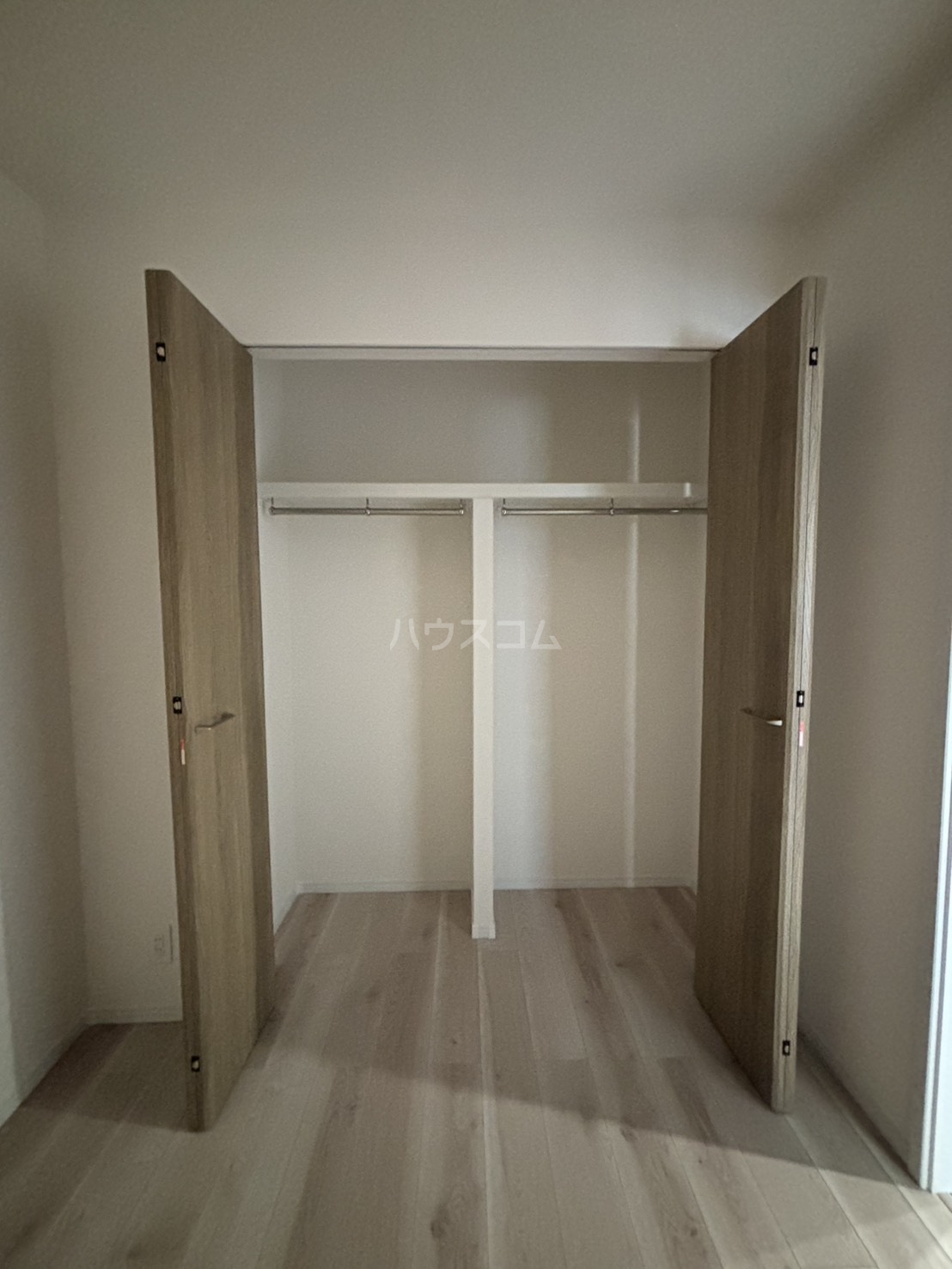 18/28 エントランス