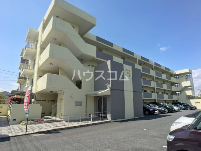 14/19 エントランス