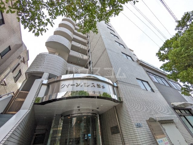 18/26 エントランス