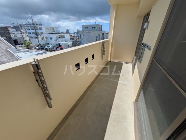 13/25 バルコニー