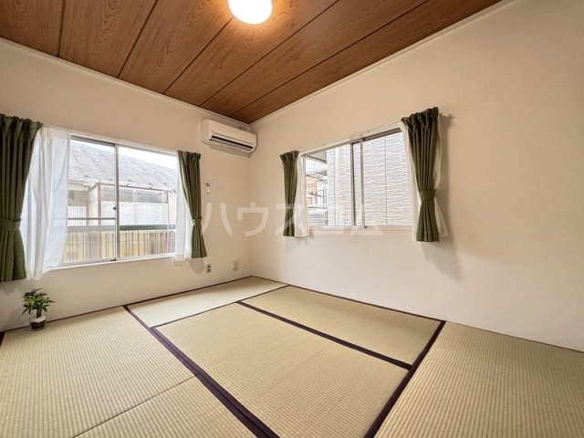寝室