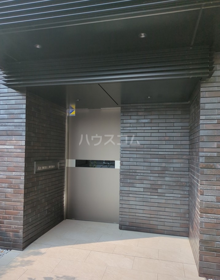 29/30 エントランス