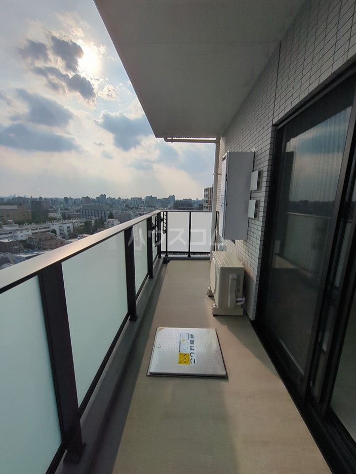 21/30 バルコニー