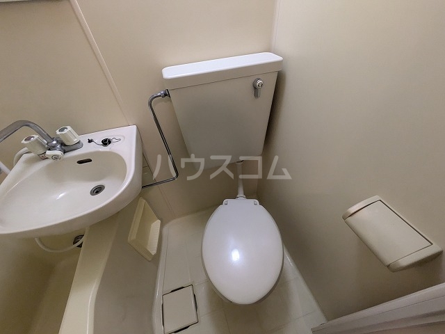 13/30 トイレ