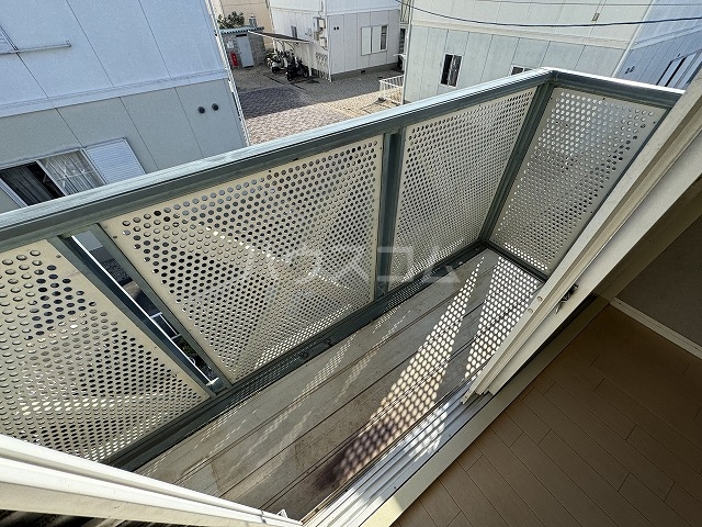 18/30 バルコニー