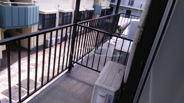 23/30 バルコニー