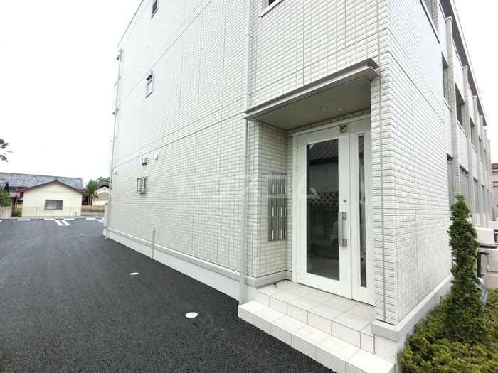 2/5 エントランス