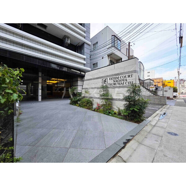 18/20 エントランス