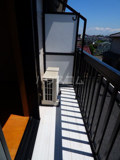 23/30 バルコニー