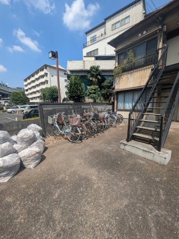 2/4 エントランス