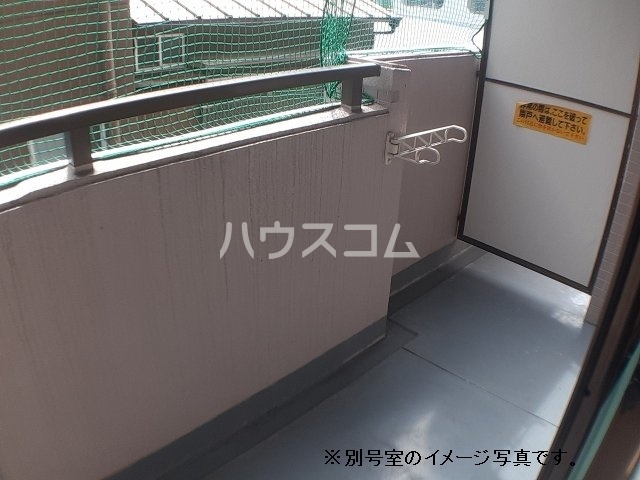 17/28 バルコニー