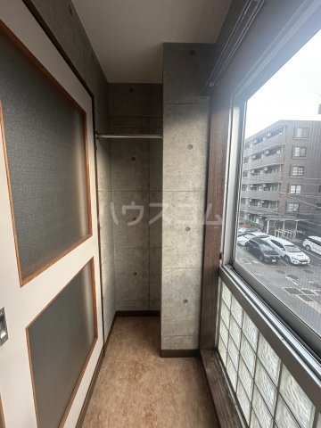 18/28 バルコニー