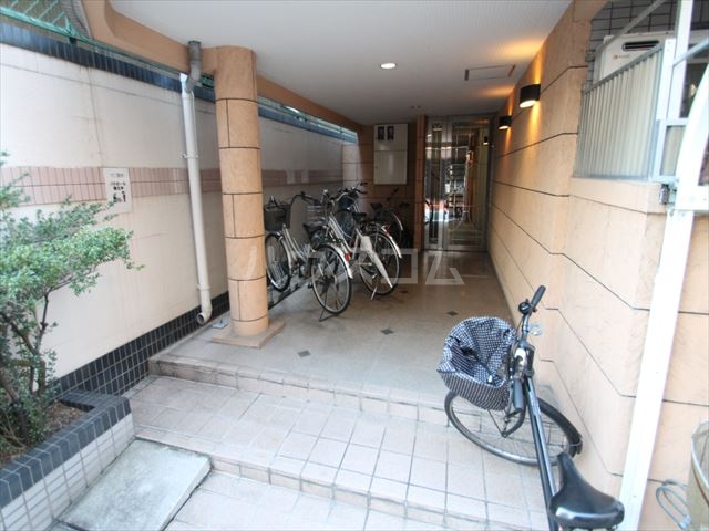 2/8 エントランス