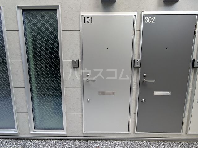 29/30 エントランス