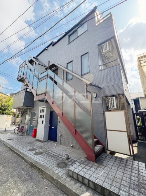 19/29 エントランス