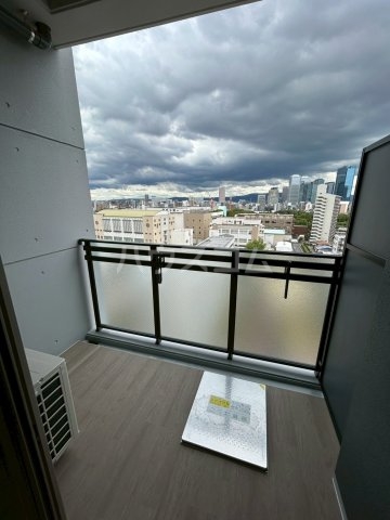 19/30 バルコニー