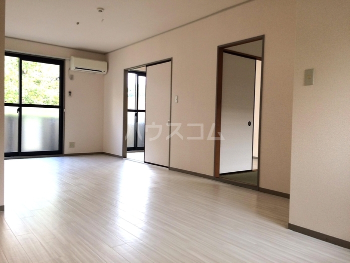 13/18 バルコニー