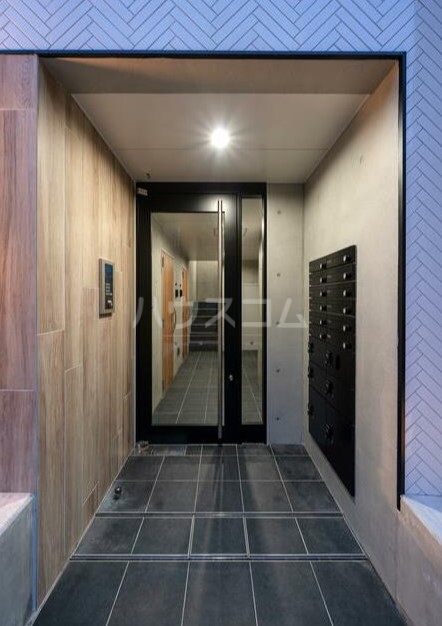 3/10 エントランス