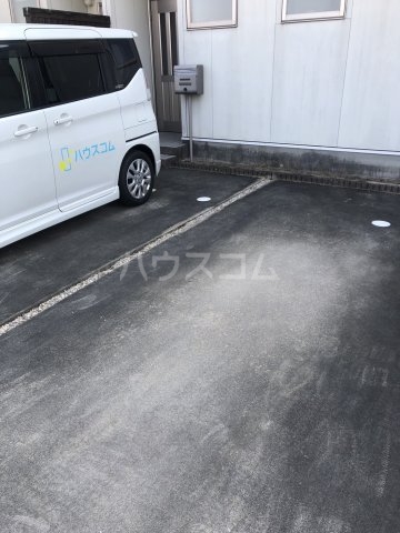 26/29 駐車場