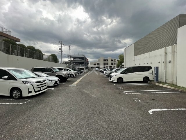 26/30 駐車場