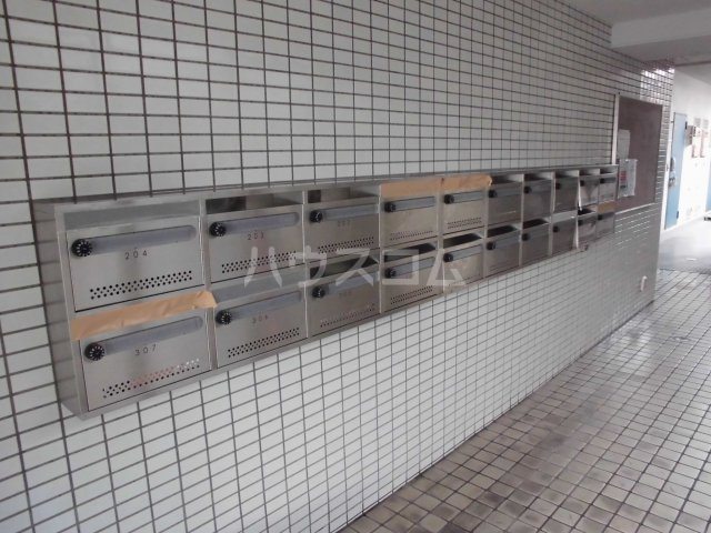 14/20 エントランス