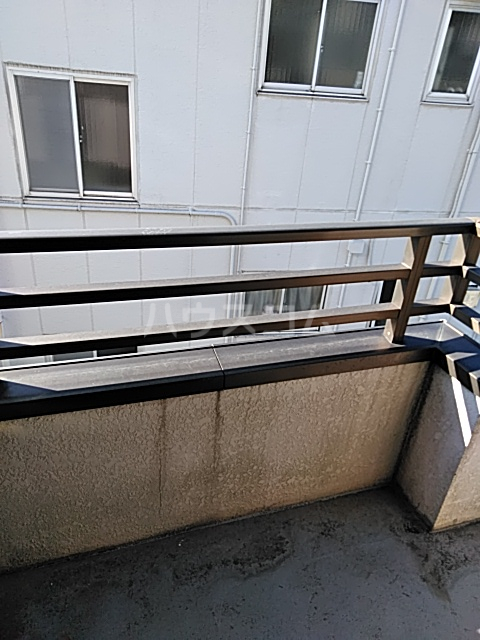 20/30 バルコニー