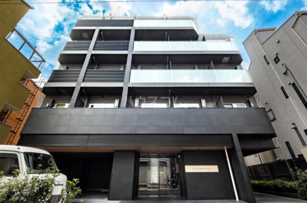 26/30 エントランス