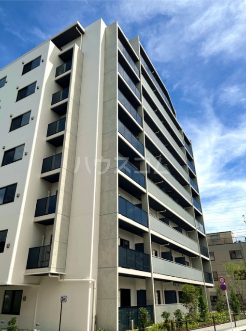 17/27 エントランス