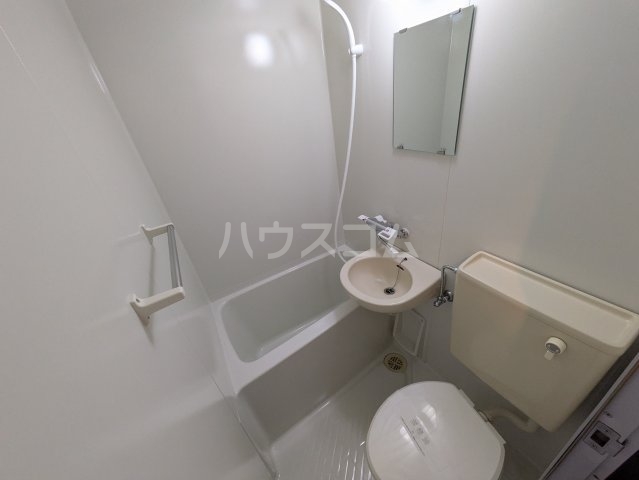 14/27 浴室