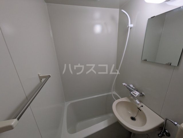 15/27 浴室