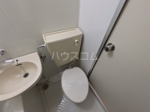 16/27 トイレ