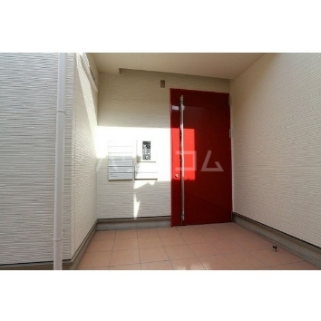 14/22 エントランス