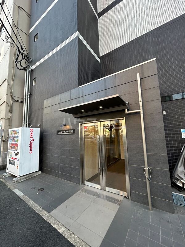 17/20 エントランス