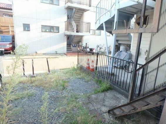 14/23 エントランス