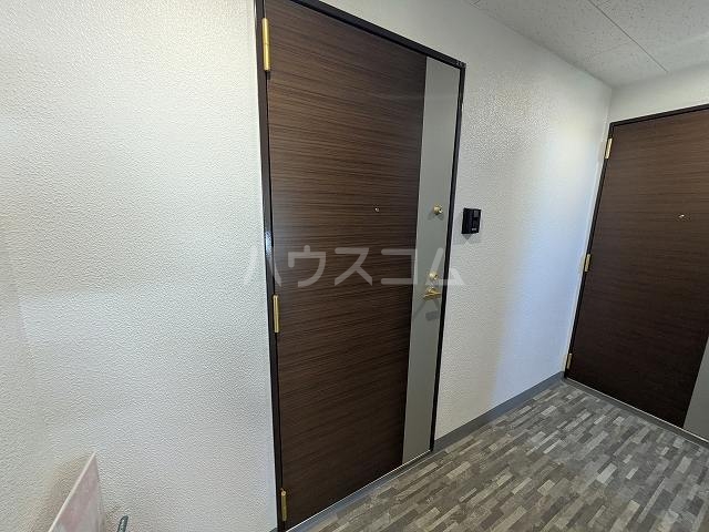 29/30 エントランス