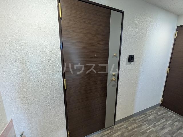 29/30 エントランス