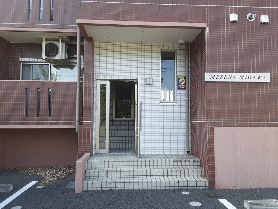 22/29 エントランス