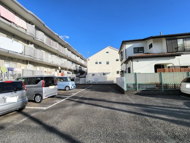 16/26 駐車場
