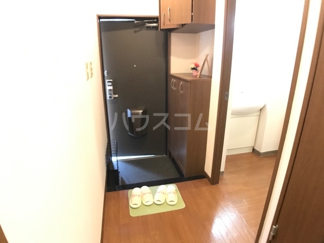 13/30 玄関