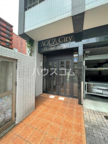 15/19 エントランス