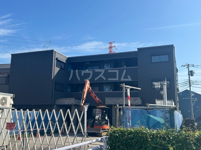 22/30 エントランス